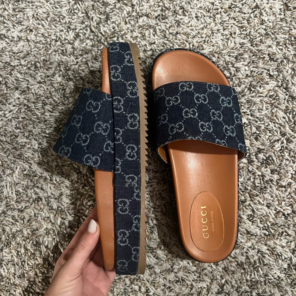 Platform Slides